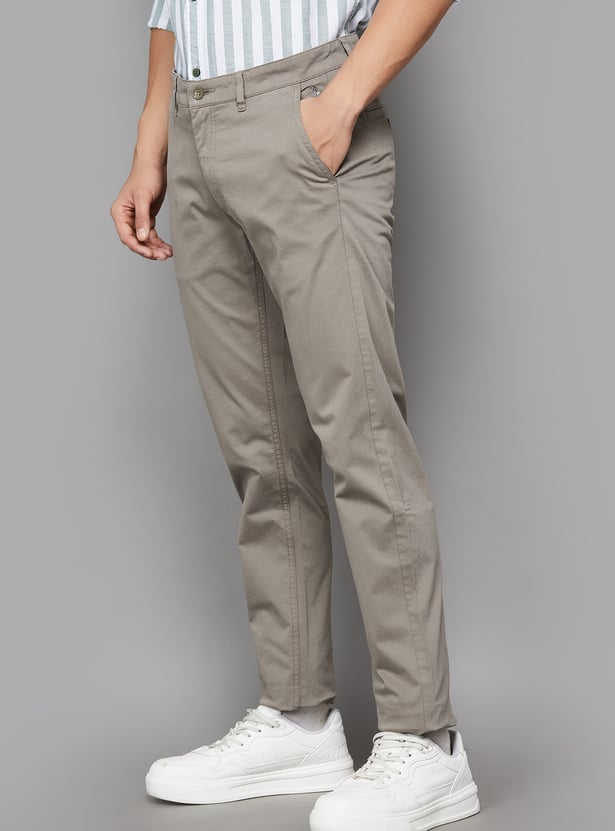 VH SPORTS Solid Slim Tapered Trousers