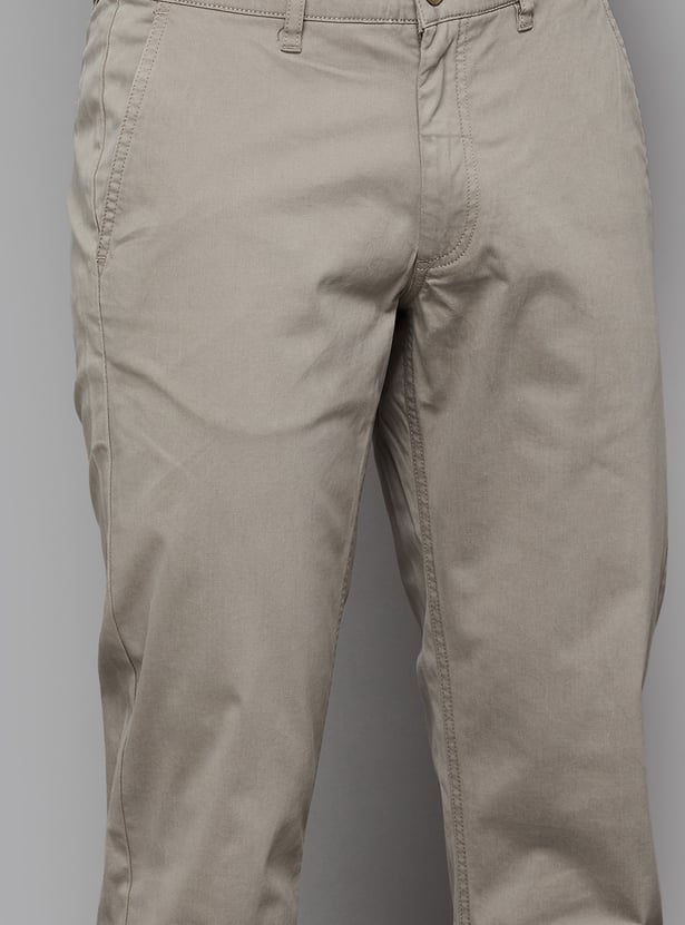 VH SPORTS Solid Slim Tapered Trousers
