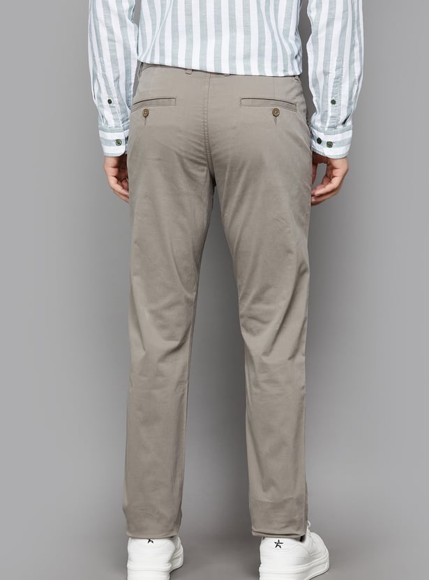 VH SPORTS Solid Slim Tapered Trousers