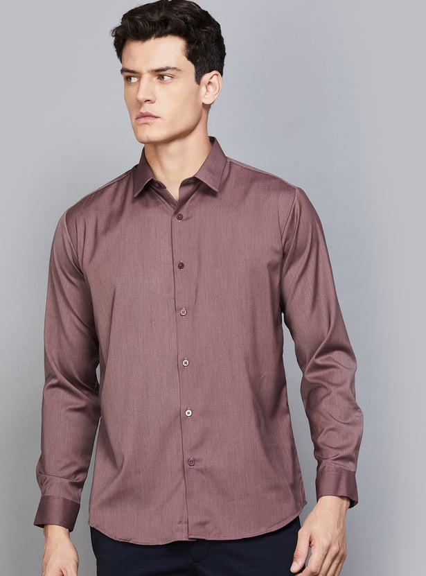 V DOT Solid Slim Fit Shirt
