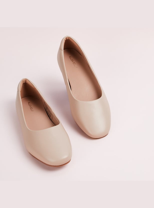 ALLEN SOLLY Solid Ballerinas