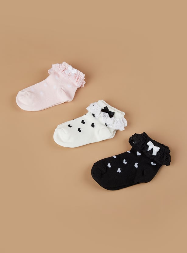 FAME FOREVER Heart Pattern Ankle Length Socks - Pack of 3