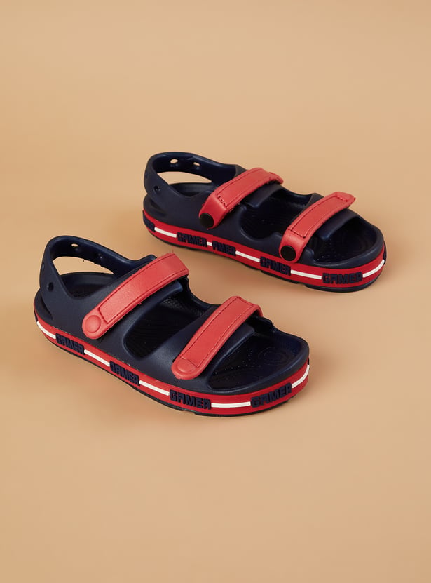 FAME FOREVER Boys Colourblock Floaters