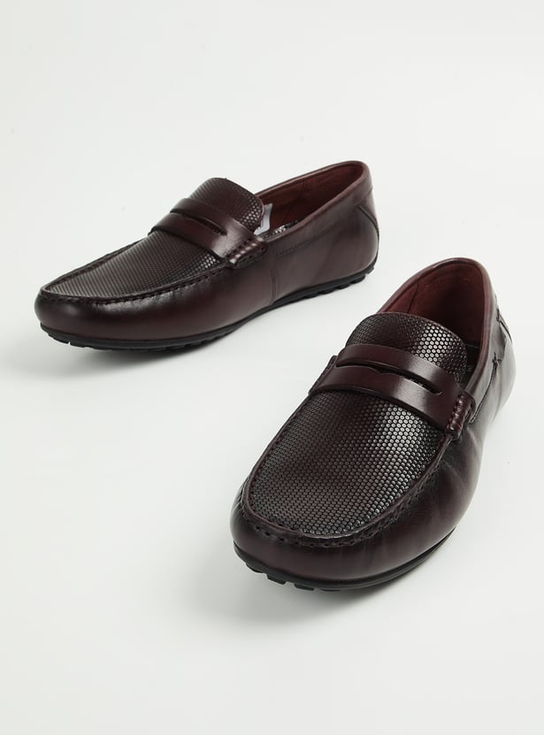 RARE RABBIT Textured Slip-Ons