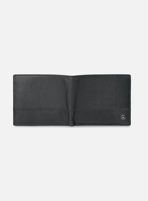 UNITED COLORS OF BENETTON Textured Bi-Fold Wallet