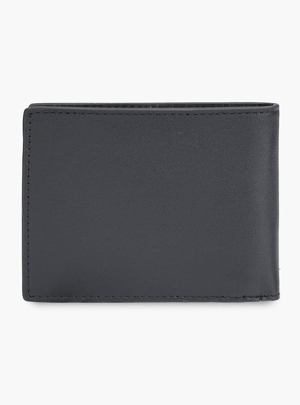 UNITED COLORS OF BENETTON Textured Bi-Fold Wallet