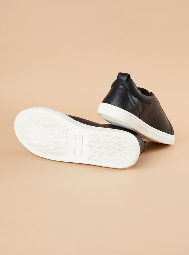 FORCA Solid Slip-On Sneakers