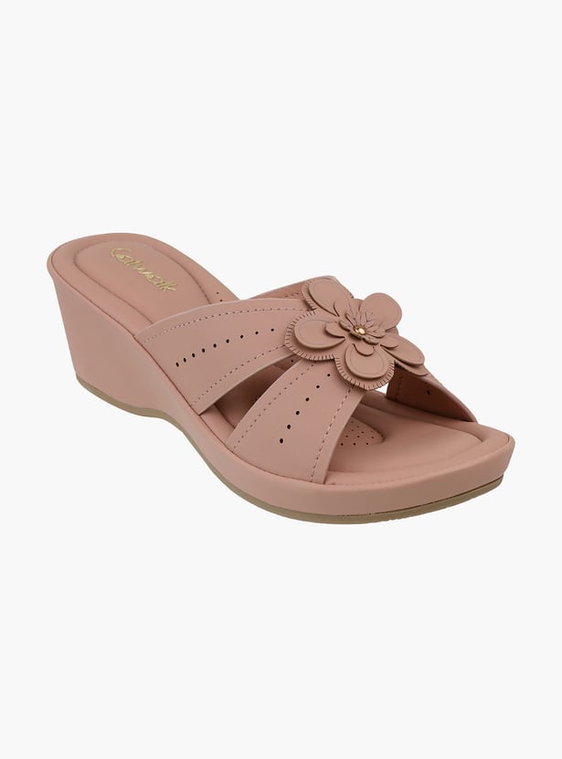 CATWALK Floral Applique Wedges