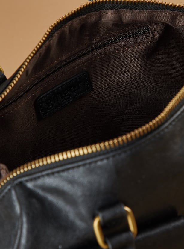 GINGER Textured Handheld Bag