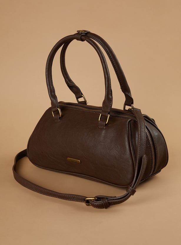 GINGER Textured Handheld Bag