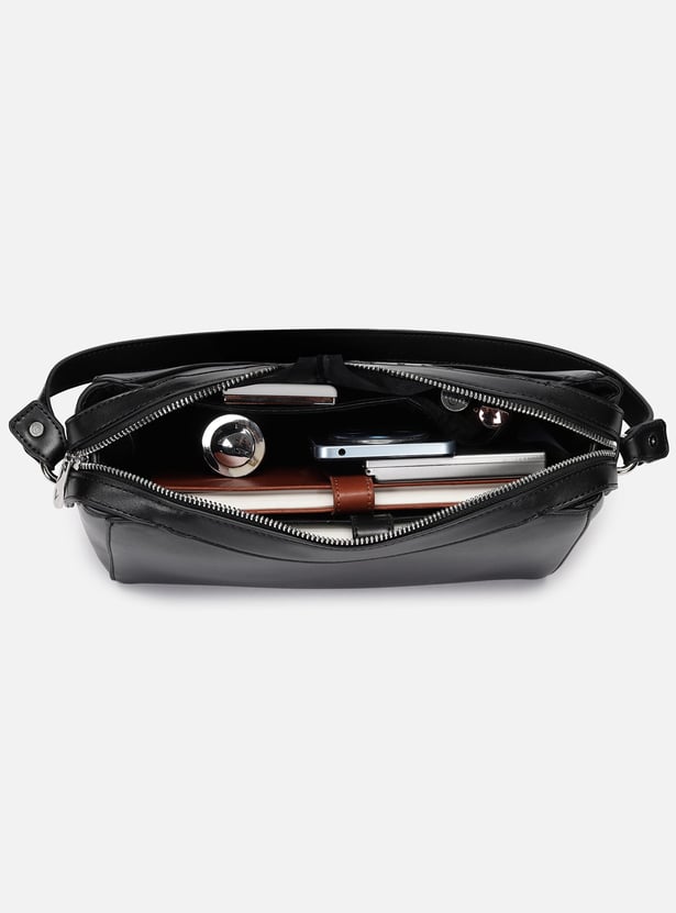 VAN HEUSEN Solid Handheld Bag