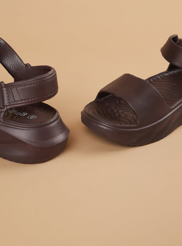GINGER Solid Adjustable Strap Sandals