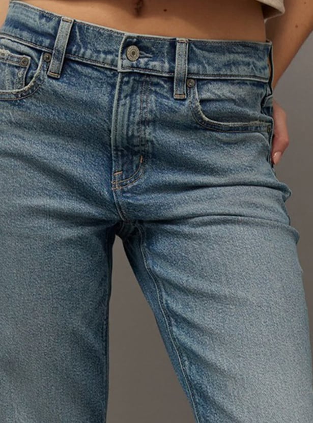AMERICAN EAGLE Solid Straight Fit Jeans