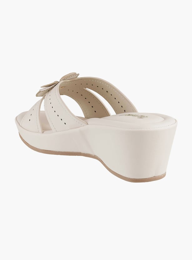 CATWALK Floral Applique Wedges