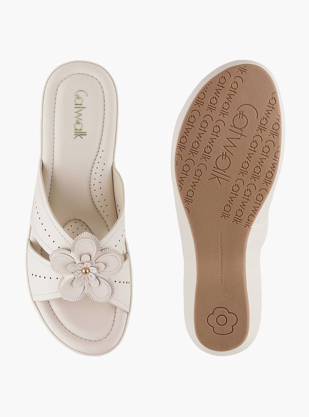 CATWALK Floral Applique Wedges