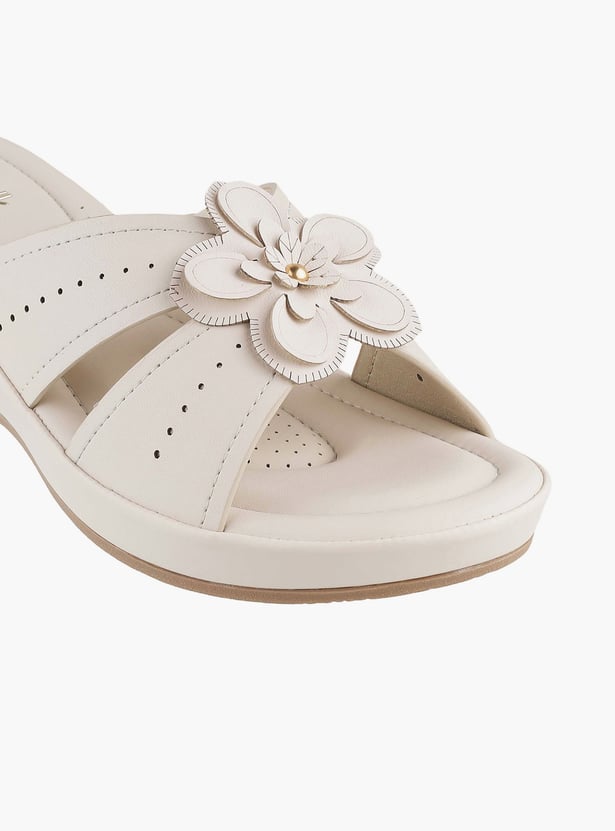 CATWALK Floral Applique Wedges