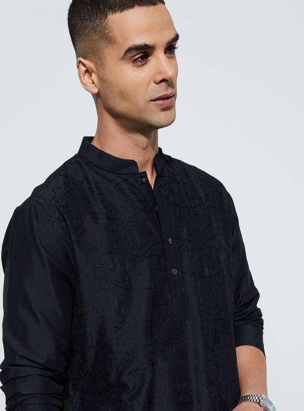 MELANGE Embroidered Calf Length Kurta