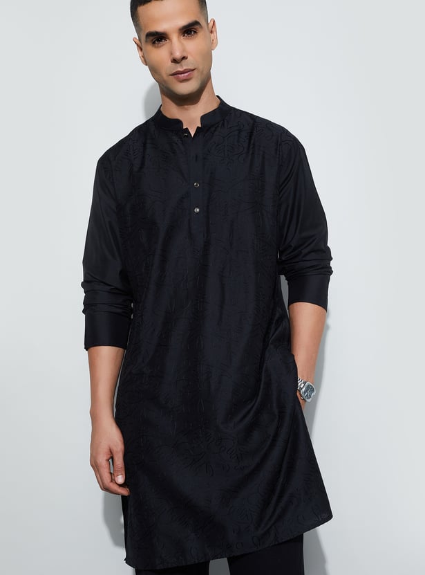 MELANGE Embroidered Calf Length Kurta