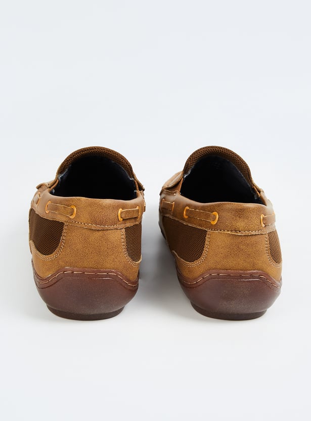 BATA Solid Boat Shoes
