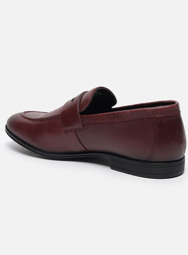 LOUIS PHILIPPE Solid Slip-Ons