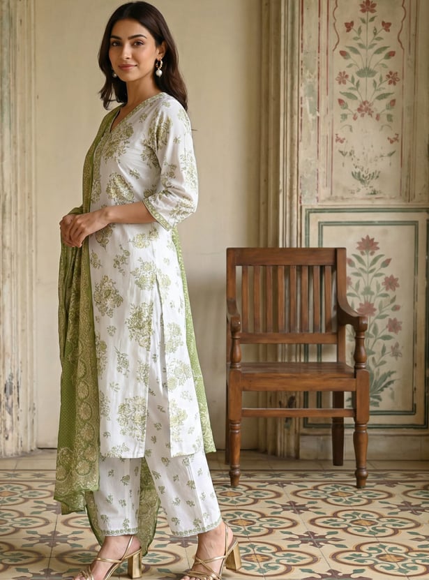 AURELIA Floral Print Straight Kurta Set