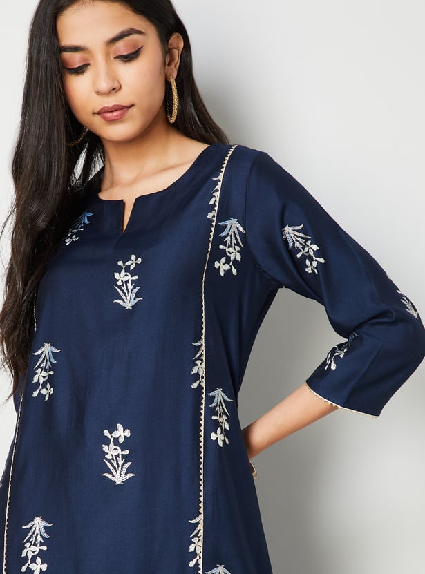 MELANGE Embroidered Notched Neck Straight Kurta