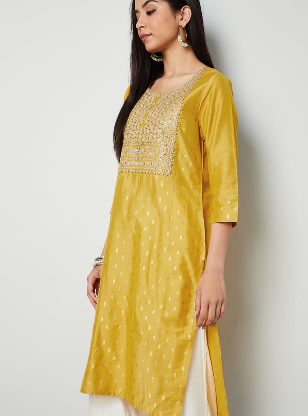 MELANGE Embroidered Straight Kurta
