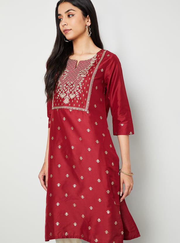 MELANGE Embroidered Straight Kurta