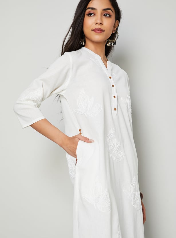 MELANGE Embroidered Straight Kurta