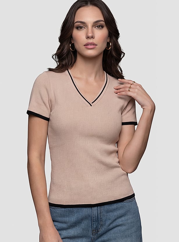 KRAUS Solid V-Neck Short Top