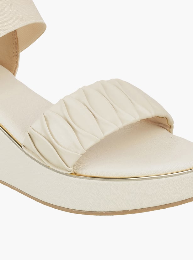 CALVIN KLEIN Textured Platforms