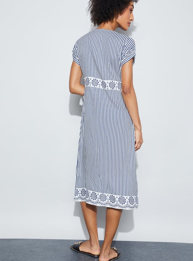 FAME FOREVER Striped Midi Dress