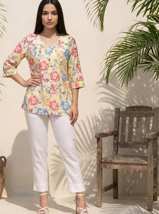 AURELIA Floral Print V-Neck 3/4th Sleeves Top