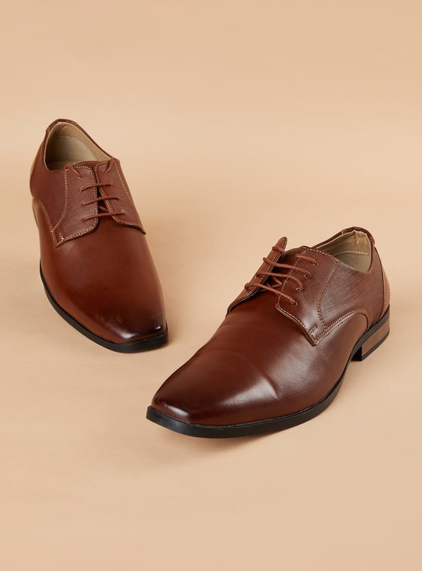 CODE Self Design Lace-Up Shoes