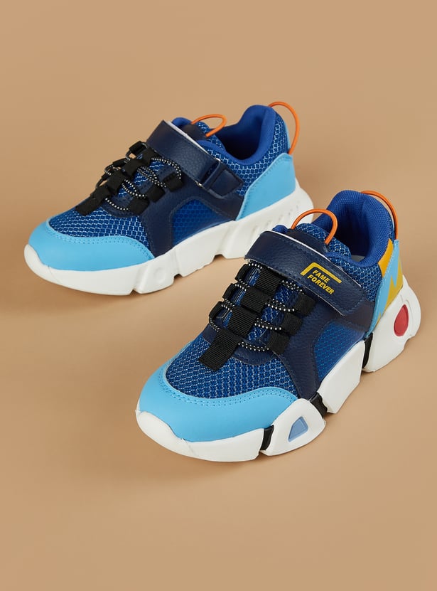 FAME FOREVER Boys Mesh Detailed Sneakers