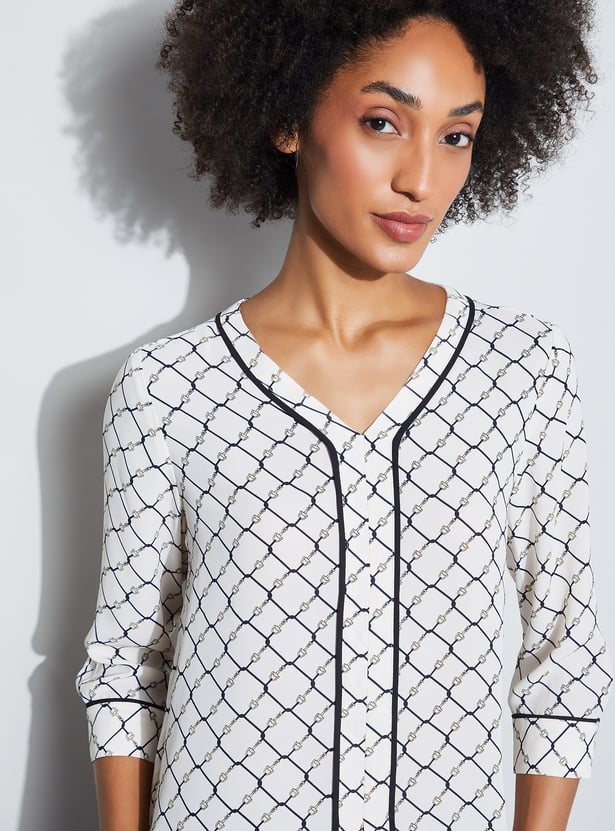 CODE CLASSIC Printed V-Neck Top