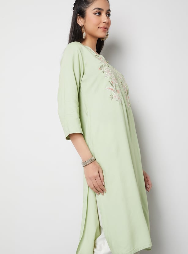 MELANGE Embroidered Straight Notched Neck Kurta