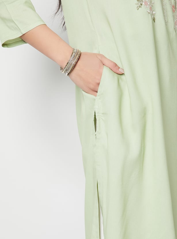 MELANGE Embroidered Straight Notched Neck Kurta