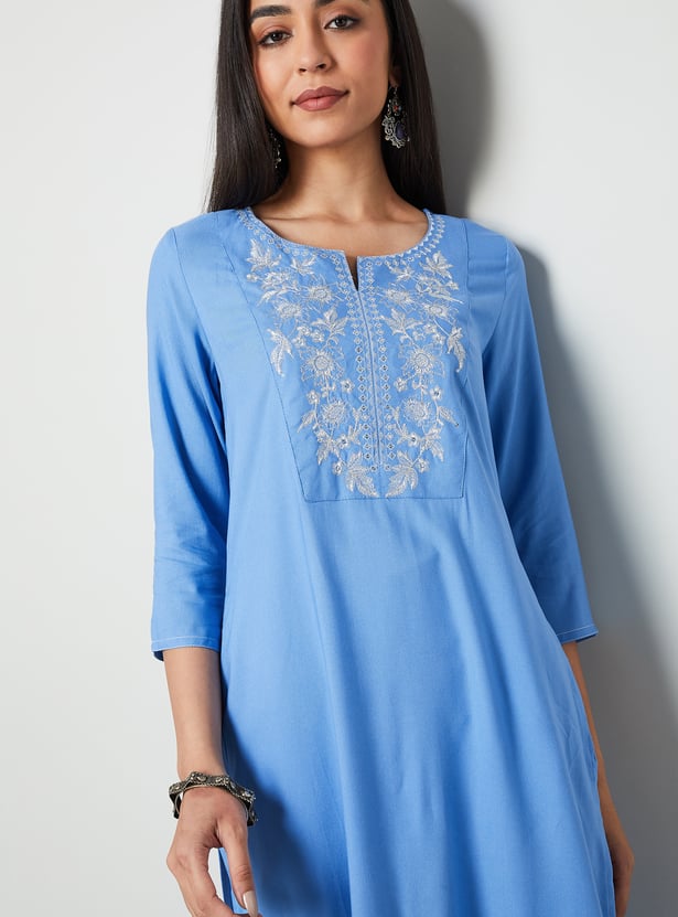 MELANGE Embroidered Straight Kurta