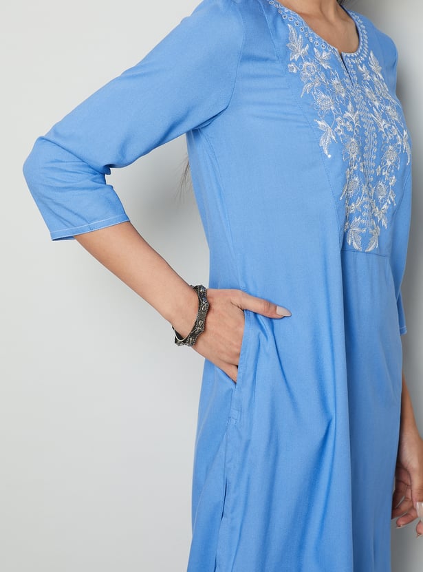 MELANGE Embroidered Straight Kurta