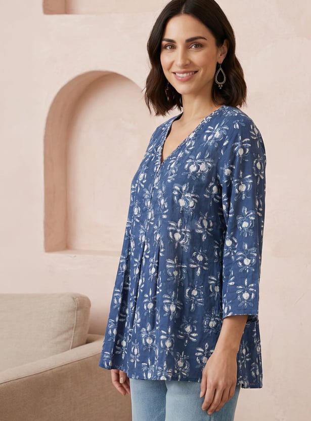 W Floral Print V-Neck Top