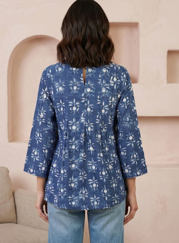 W Floral Print V-Neck Top