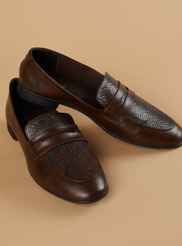 GINGER Textured Loafers