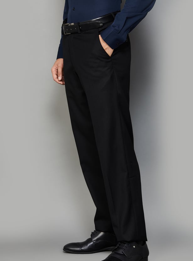VAN HEUSEN Solid Regular Fit Formal Trousers