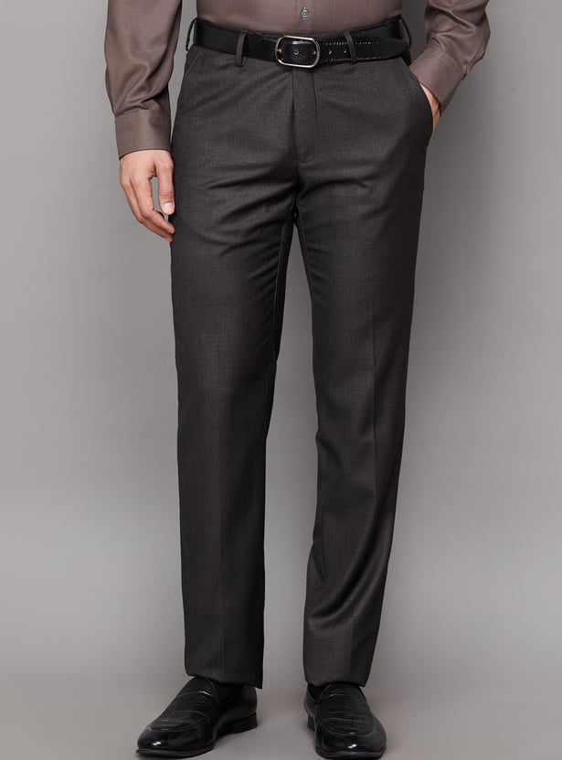 VAN HEUSEN Solid Slim Straight Formal Trousers