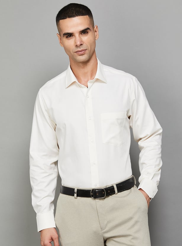 VAN HEUSEN Solid Regular Formal Shirt