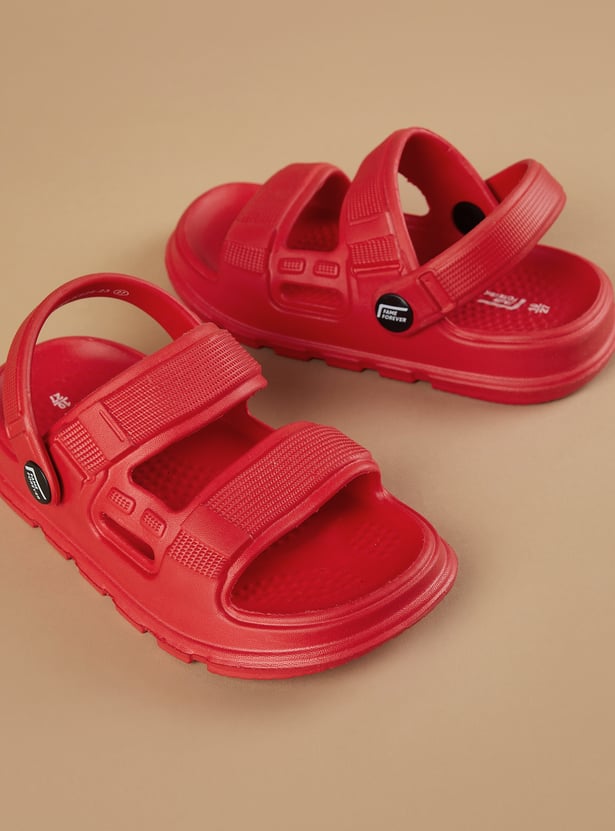 FAME FOREVER Boys Solid Slip-Ons