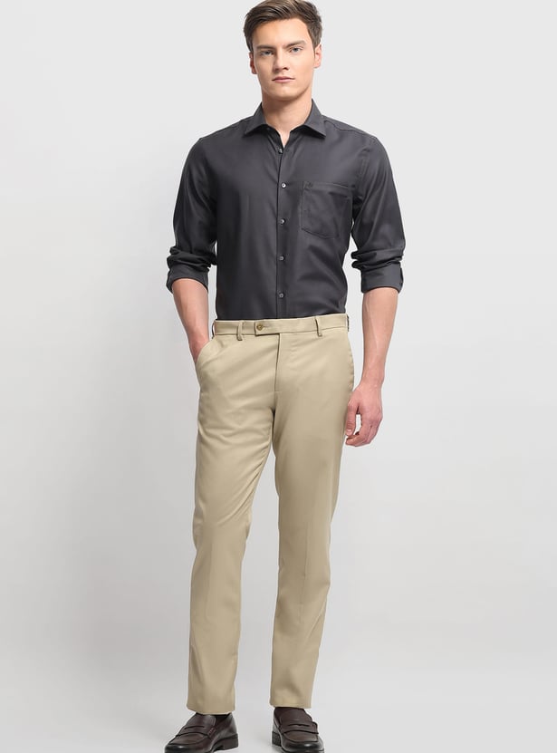 ARROW Solid Liberty Formal Shirt (Classic)