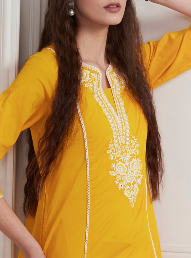 BIBA Embroidered Straight Kurta