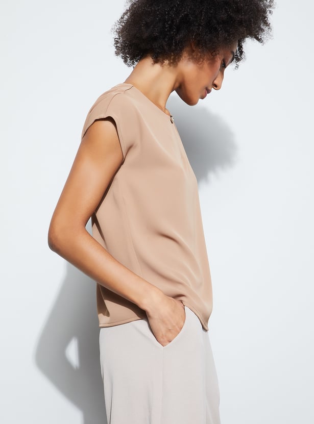 CODE CLASSIC Solid Keyhole Neck Top